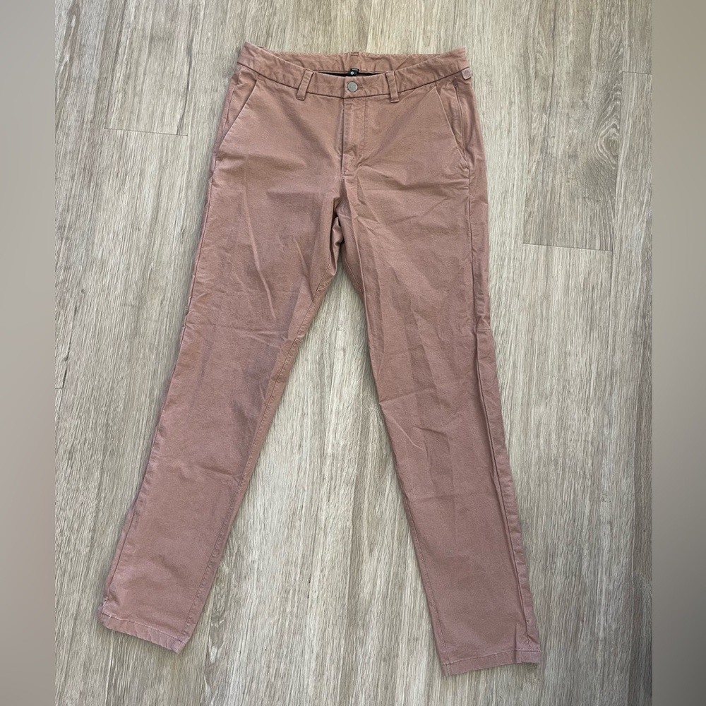lululemon athletica Slim Straight Chinos in Dusty Rose Womens Sz 31
